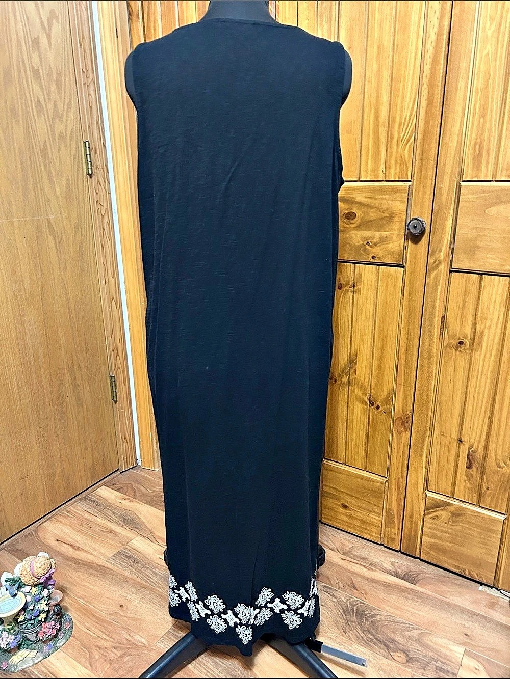 J. Jill Embroidered Maxi Dress in Black & White XL Petite used condition - Picture 2 of 5